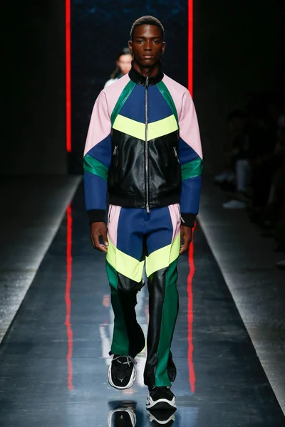Look 31